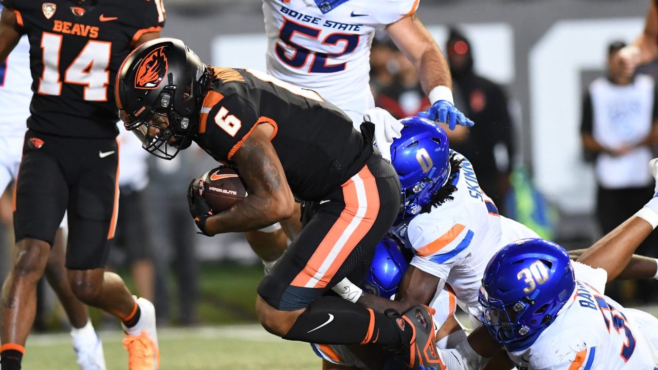 Boise State vs. Oregon State football action