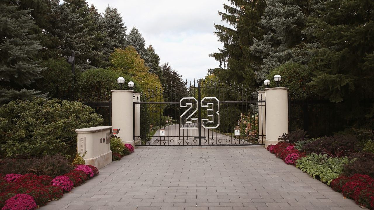 Michael Jordan mansion Highland Park, Illinois